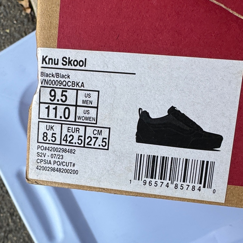 Vans Men's Black Suede Sneakers - Picture 13 of 15